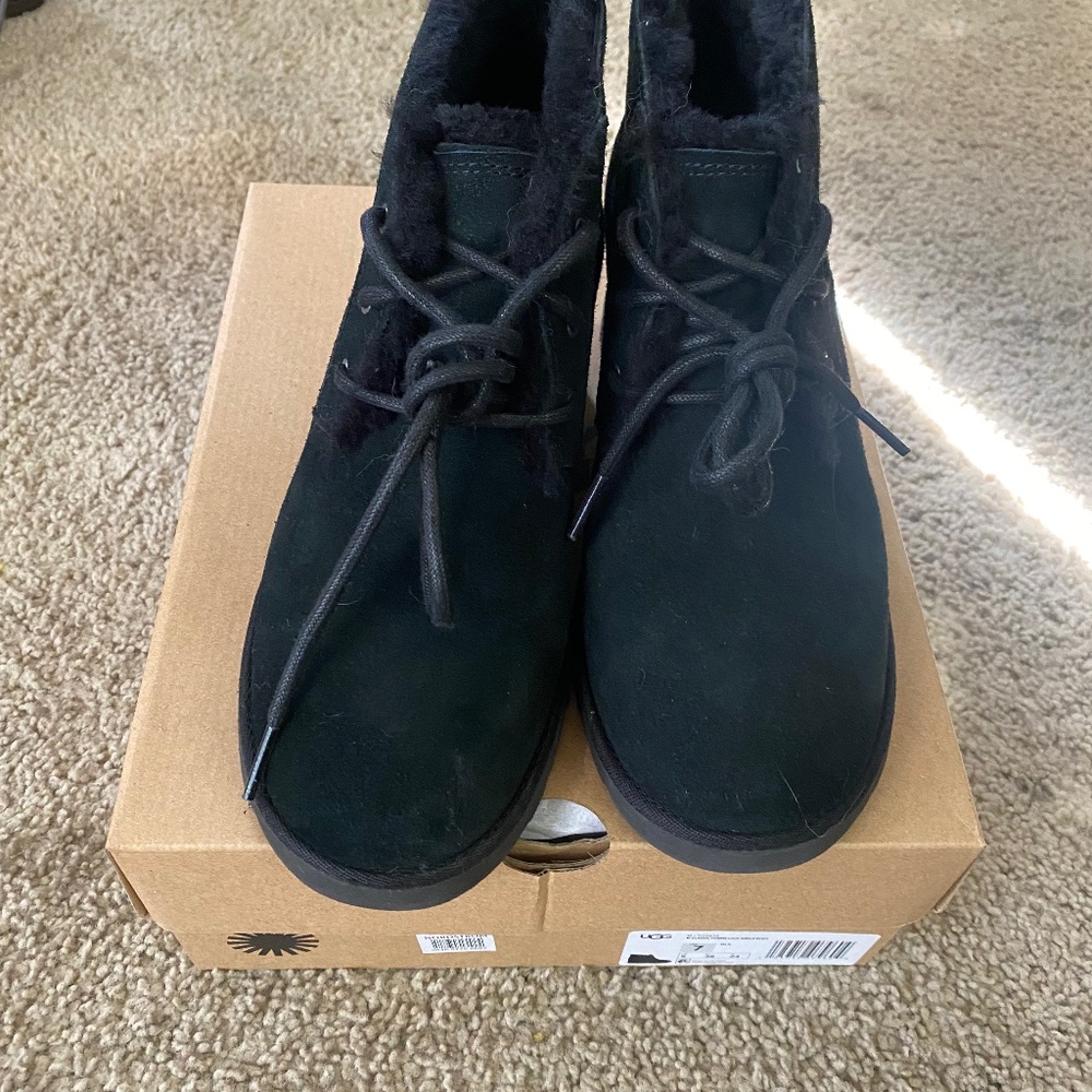 Ugg classic femme lace ankle boot